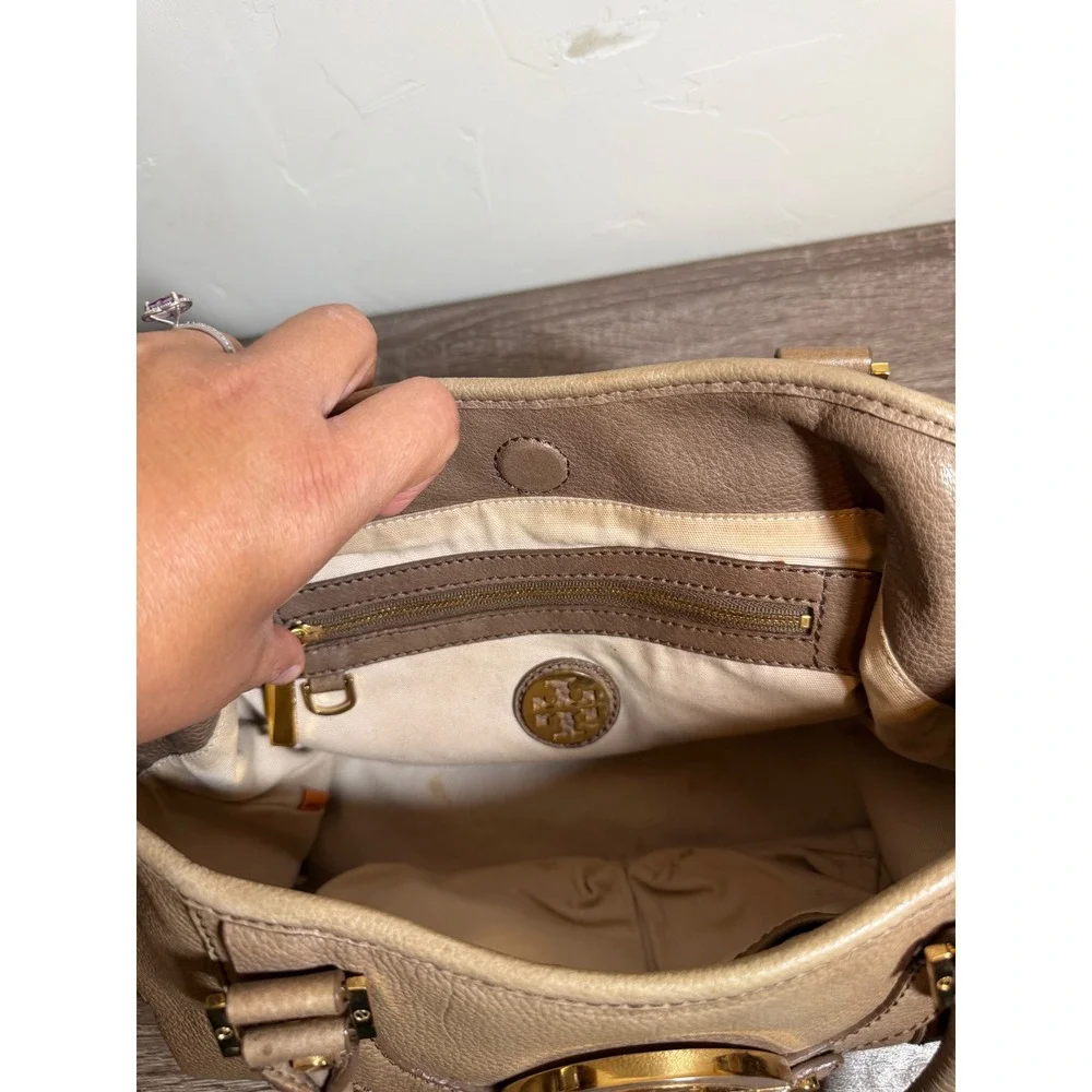Tory Burch tory burch